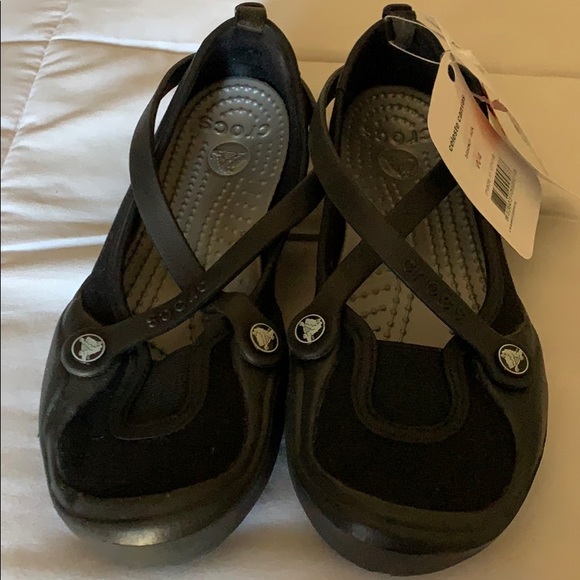 NWT Crocs shoes - Picture 2 of 3